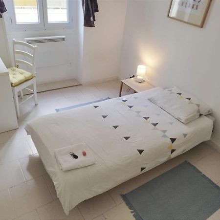 Private Room In Shared Apartment In The Center Of Nice Exterior photo
